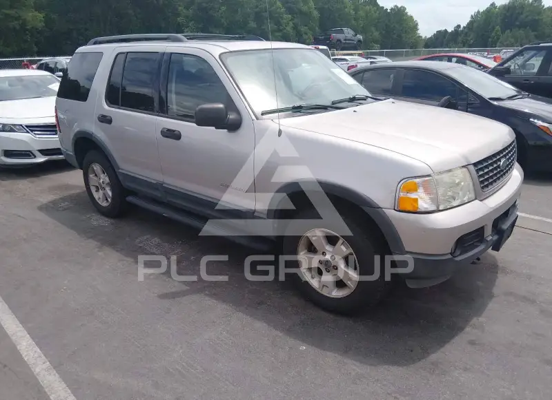 2004 Ford EXPLORER photo