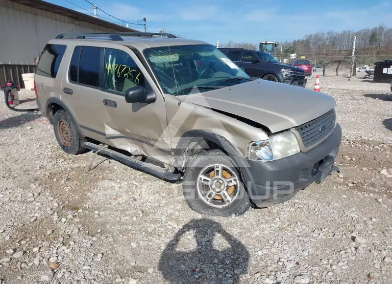 2004 Ford EXPLORER photo