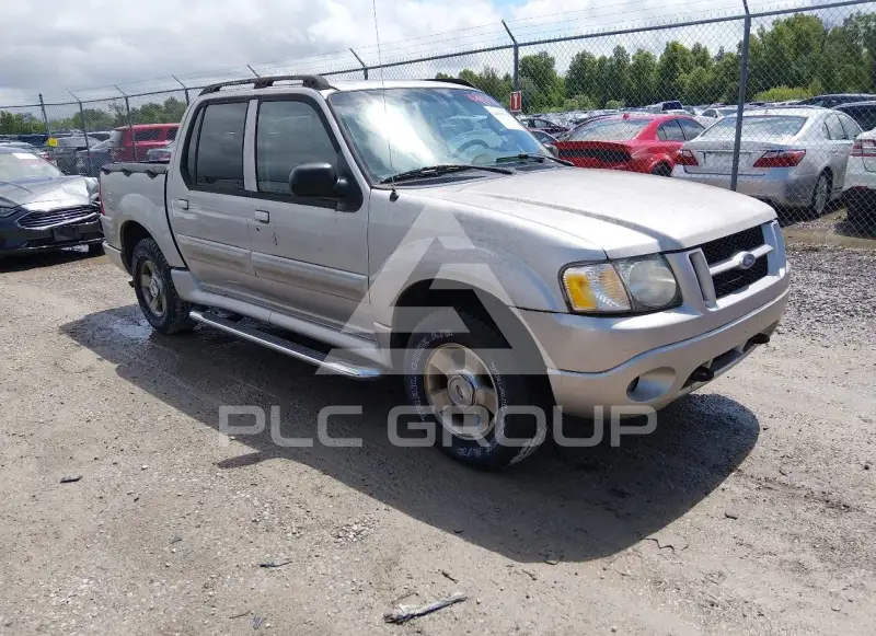 2004 Ford EXPLORER photo