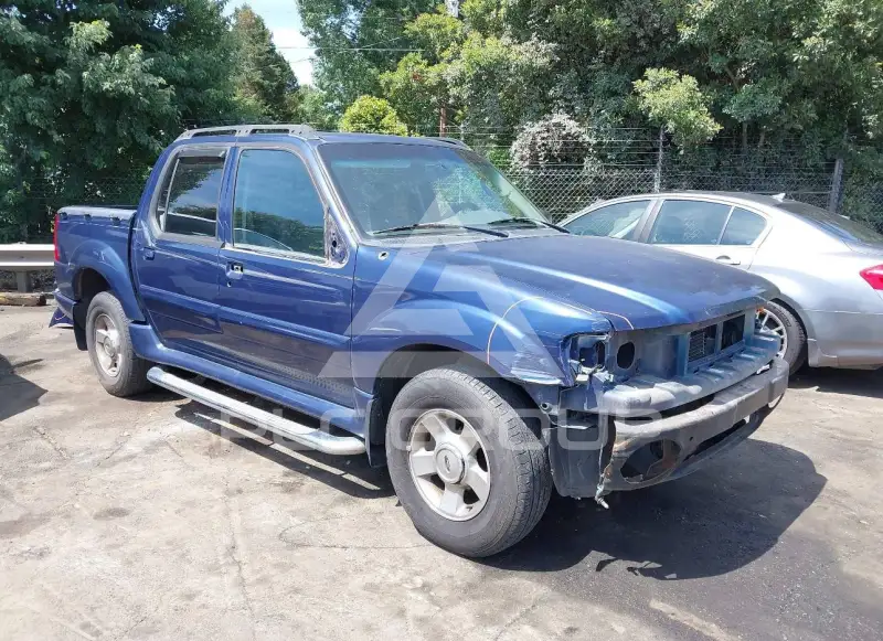 2004 Ford EXPLORER photo