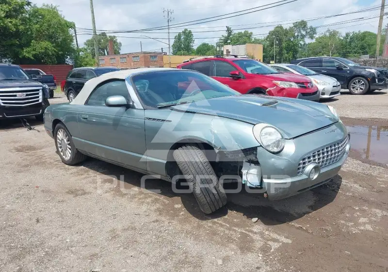 2004 Ford Thunderbird photo