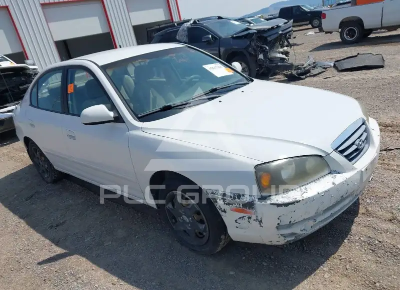 2004 Hyundai Elantra photo