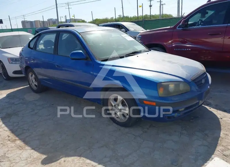 2004 Hyundai Elantra photo