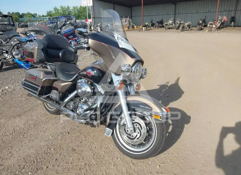 2005 Harley-Davidson FLHTCU фото