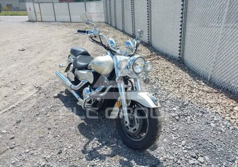 2005 Kawasaki VN1600 photo