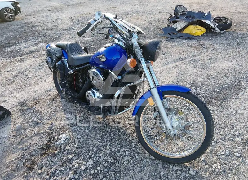 2005 Kawasaki VN800 photo