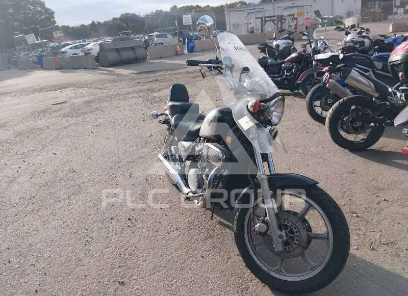 2005 Kawasaki VN750 фото