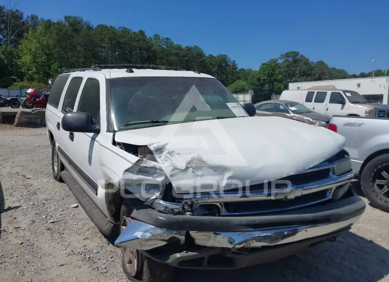 2005 Chevrolet Suburan photo