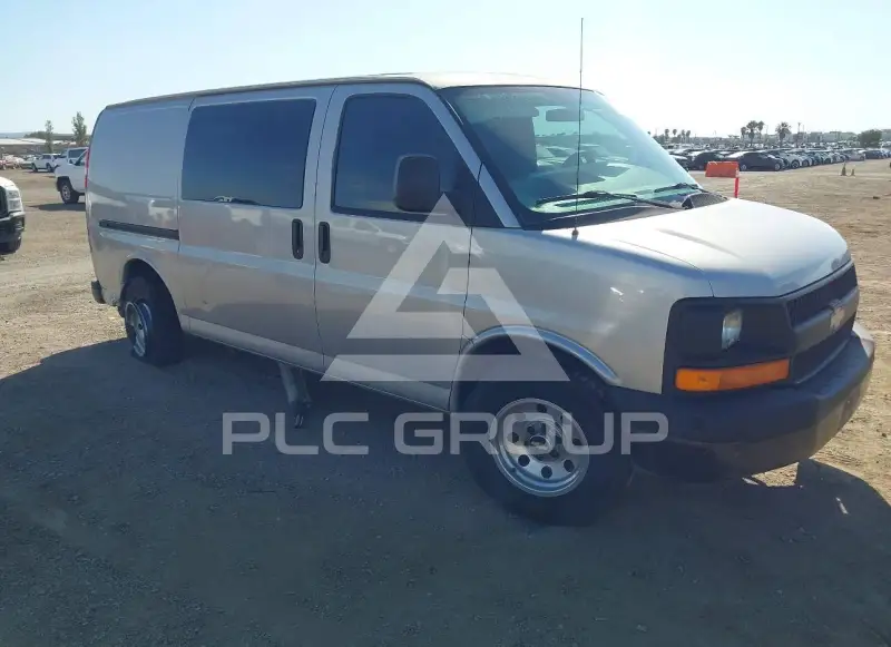 2005 Chevrolet Express photo