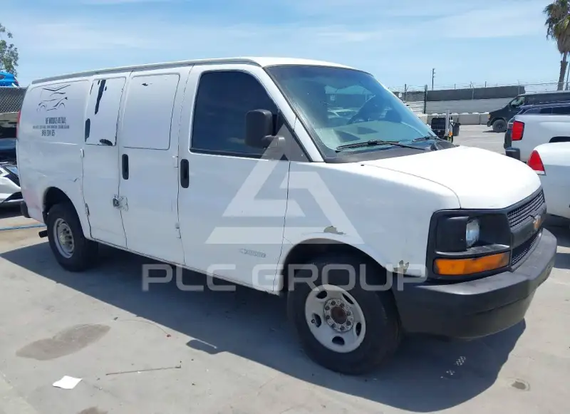 2005 Chevrolet Express photo