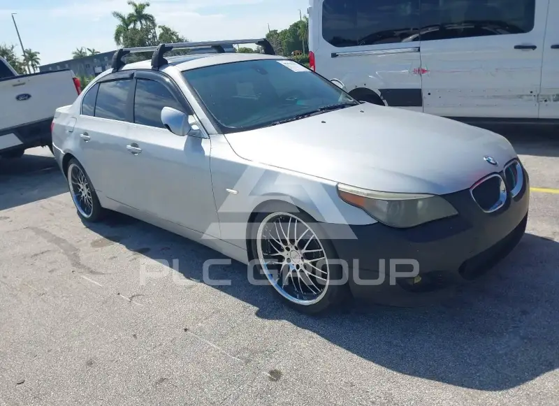 2005 BMW 530 photo