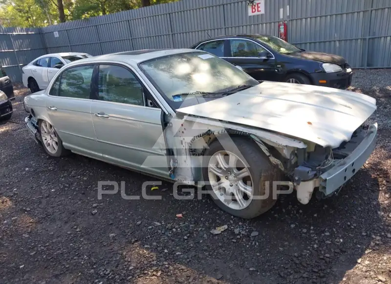 2005 Jaguar XJ photo