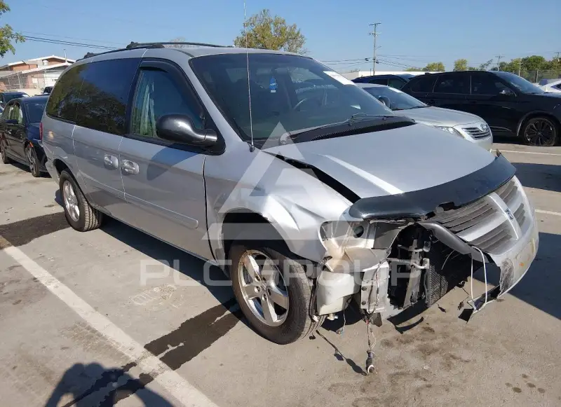 2005 Dodge Grand Caravan фото