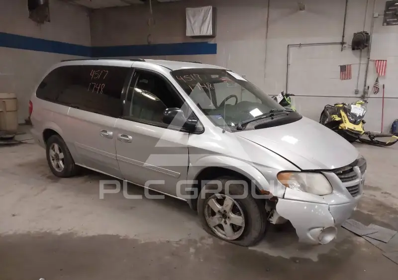 2005 Dodge Grand Caravan photo
