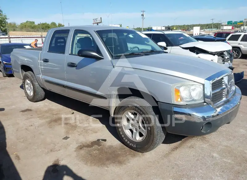 2005 Dodge DAKOTA фото