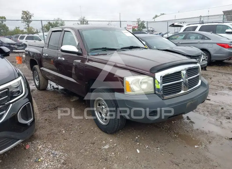 2005 Dodge DAKOTA photo