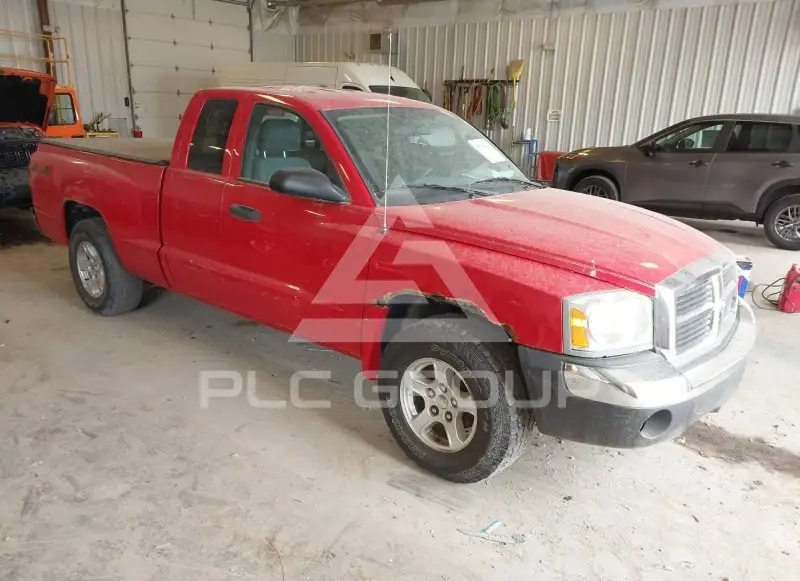 2005 Dodge DAKOTA photo