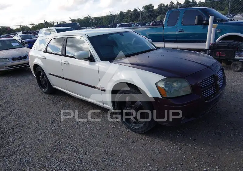 2005 Dodge MAGNUM photo