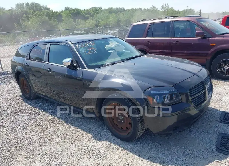2005 Dodge MAGNUM photo