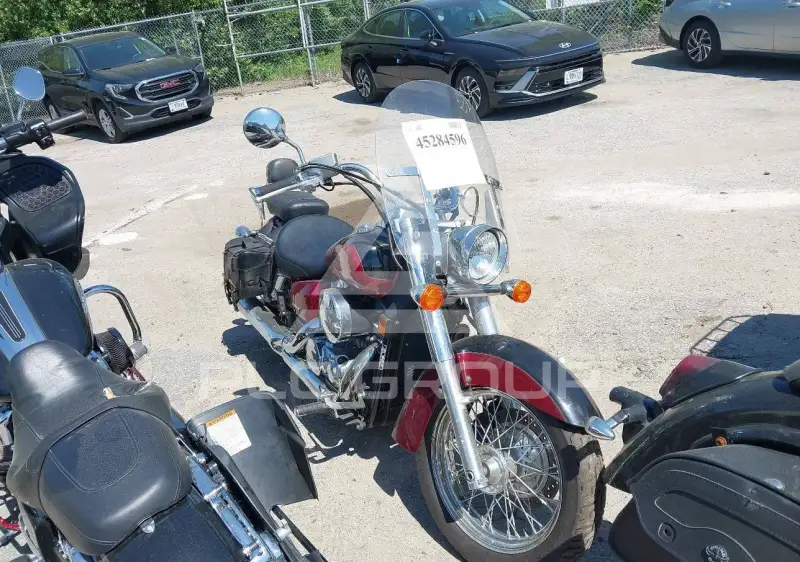 2005 Honda VT750 photo