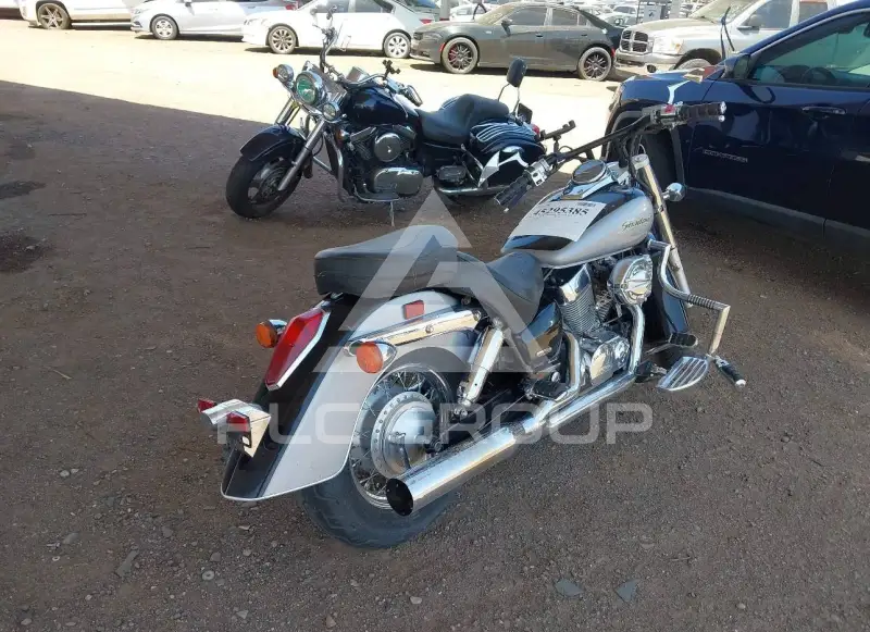 2005 Honda VT750 photo