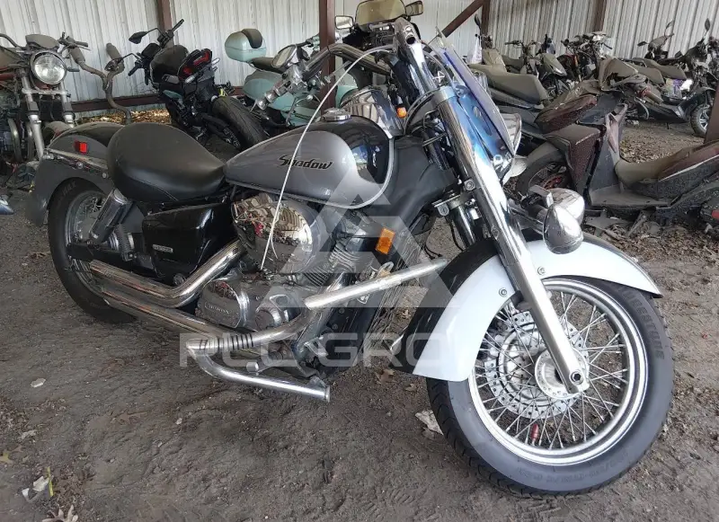 2005 Honda VT750 фото