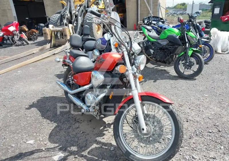 2005 Honda VT600 фото