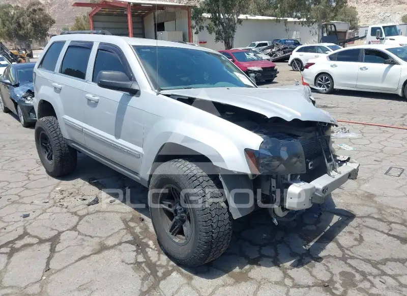 2005 Jeep Grand Cherokee фото