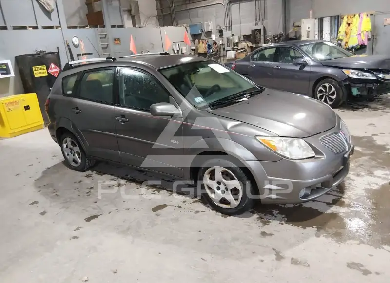2005 Pontiac VIBE photo