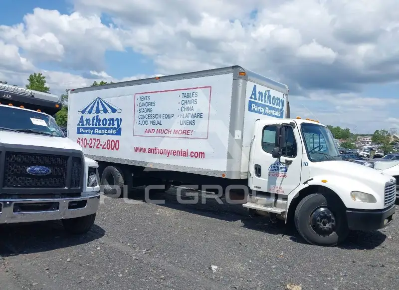 2005 Freightliner  photo