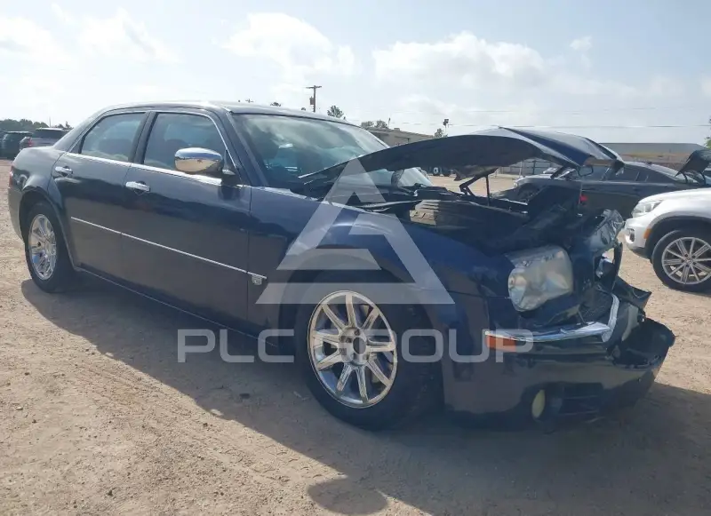 2005 Chrysler 300 photo