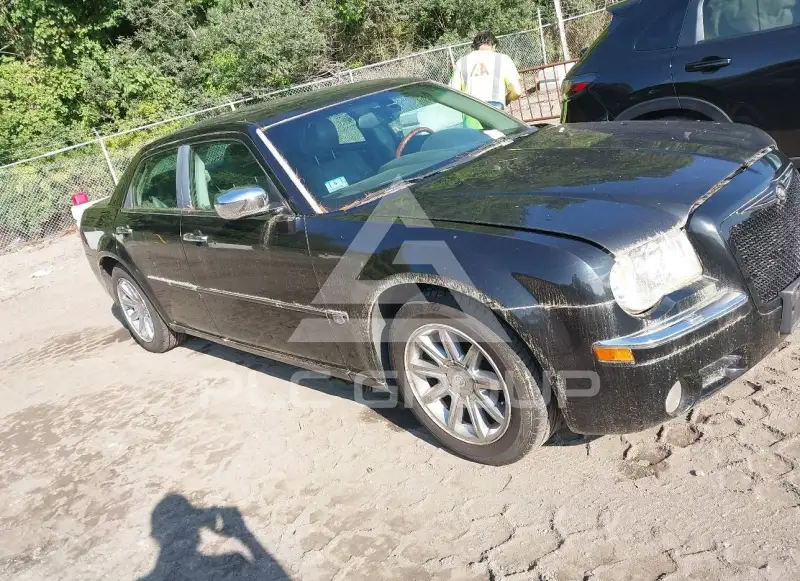 2005 Chrysler 300 фото