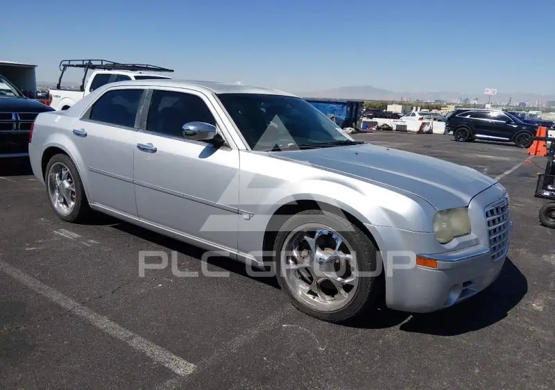 2005 Chrysler 300 фото