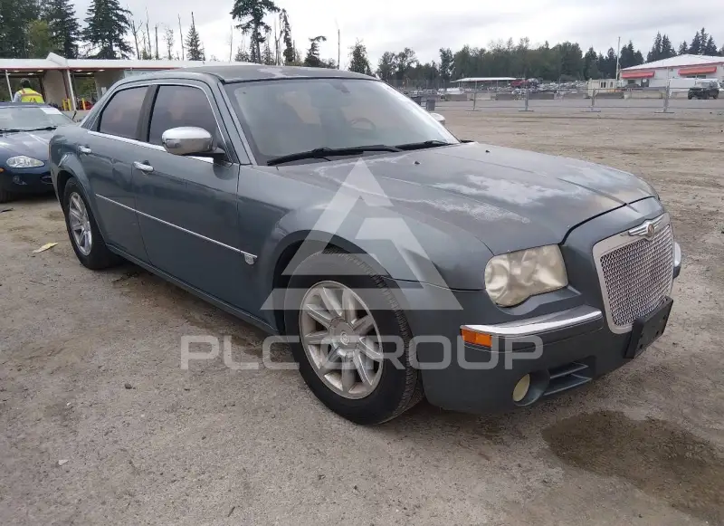 2005 Chrysler 300 фото