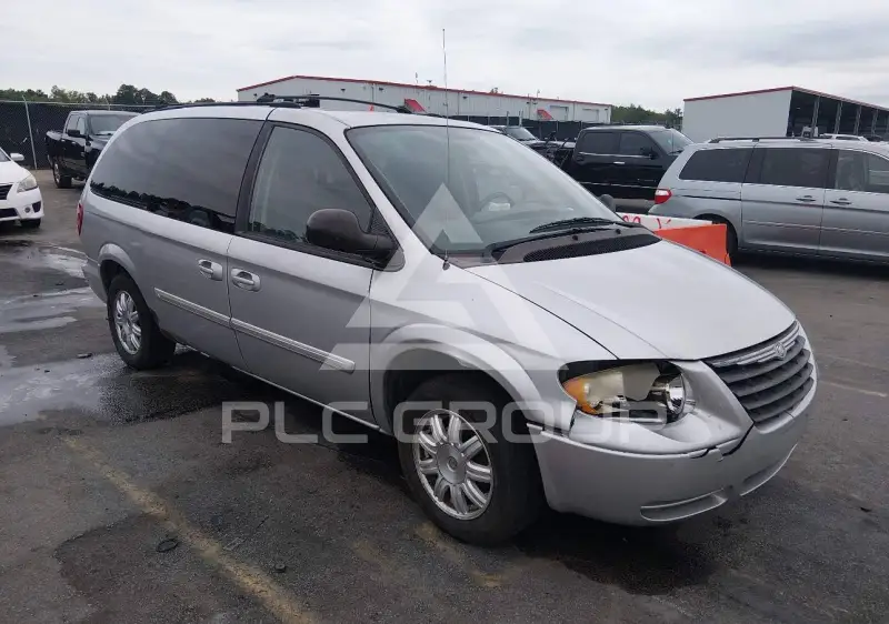 2005 Chrysler TOWN & COUNTRY фото