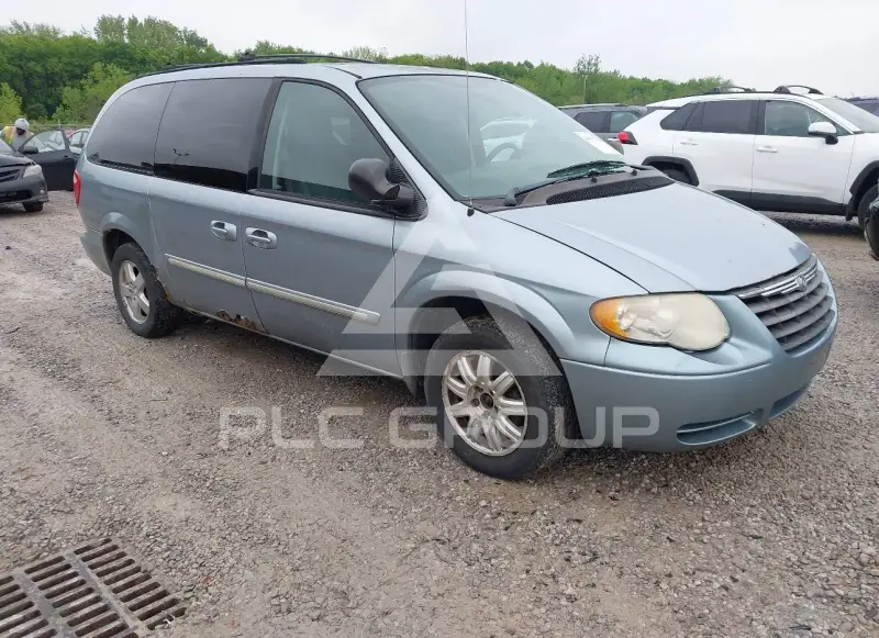 2005 Chrysler TOWN & COUNTRY фото