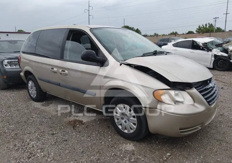 2005 Chrysler TOWN & COUNTRY photo