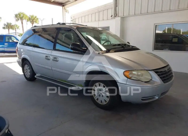 2005 Chrysler TOWN & COUNTRY фото