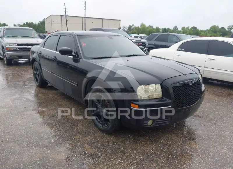 2005 Chrysler 300 photo