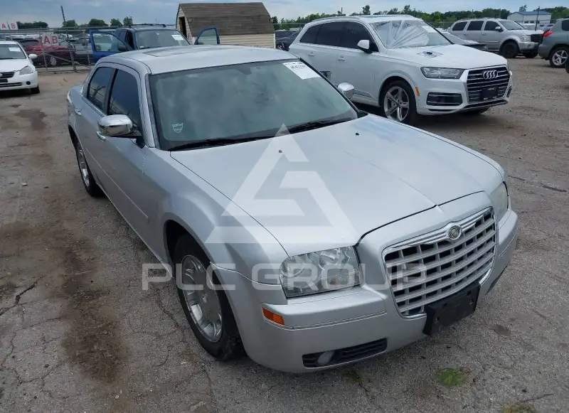 2005 Chrysler 300 фото