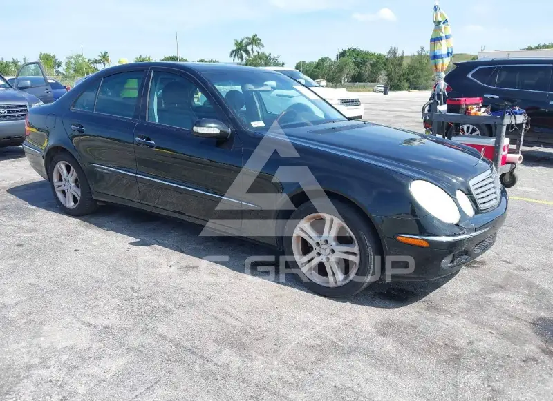 2005 Mercedes Benz E 320 фото