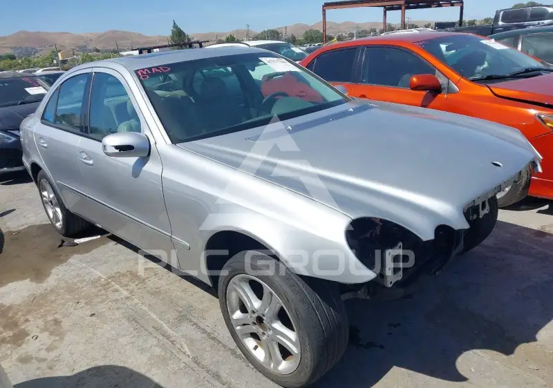 2005 Mercedes Benz E 320 фото