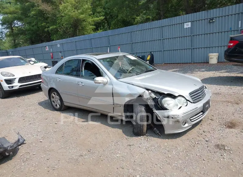 2005 Mercedes Benz C 240 фото