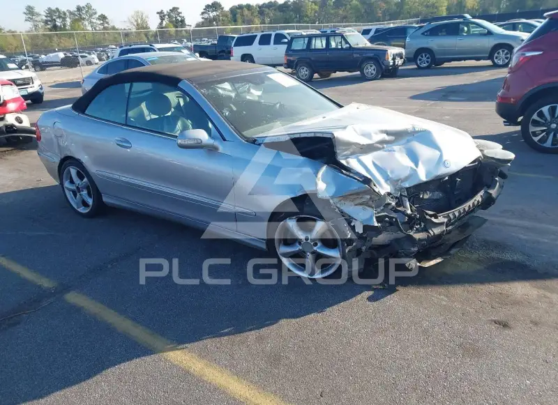 2005 Mercedes Benz CLK 320 photo