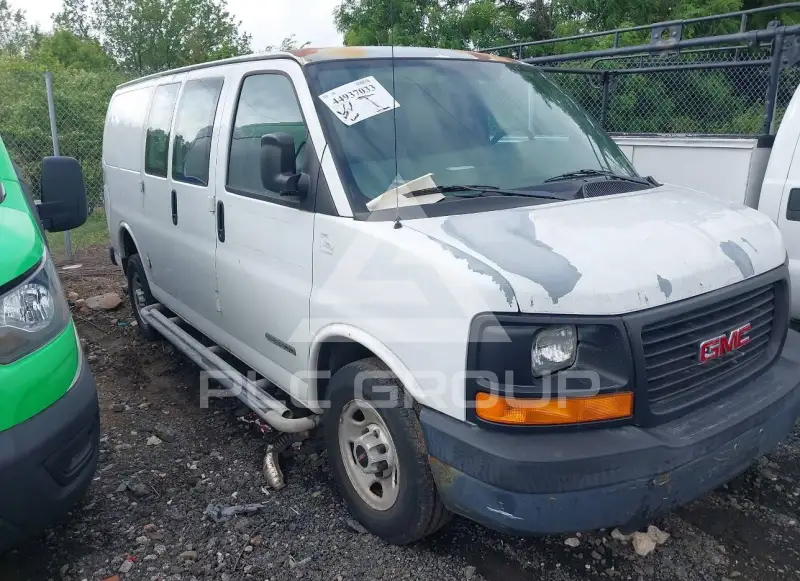 2005 GMC Savana фото
