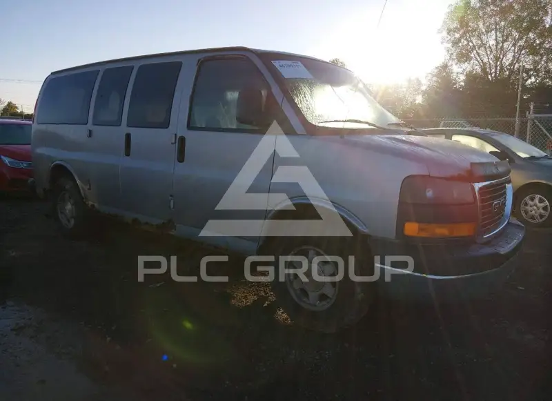 2005 GMC Savana фото