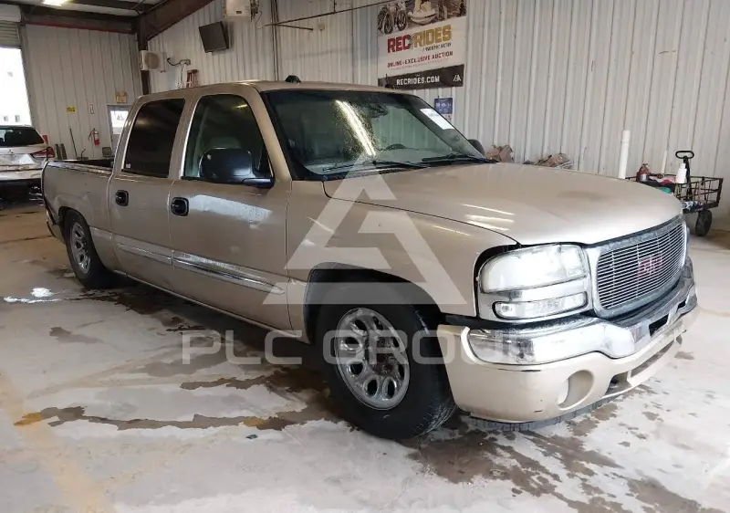 2005 GMC Sierra photo