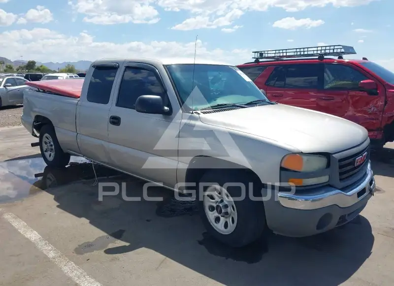 2005 GMC Sierra photo