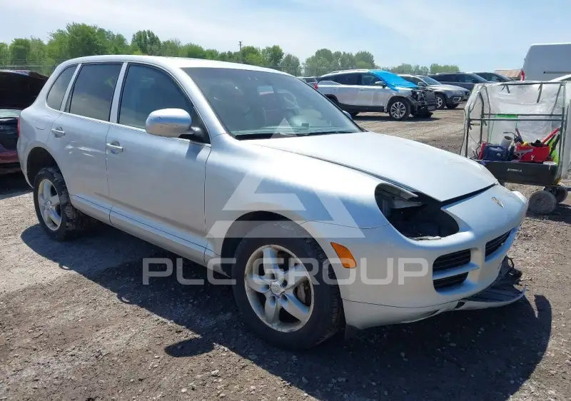 2005 Porsche Cayenne photo