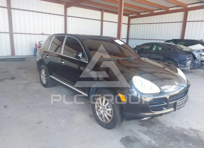 2005 Porsche Cayenne photo
